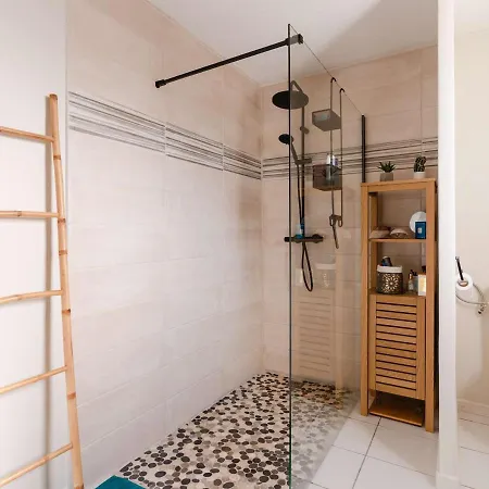 Pavillon Climatise 6 Pers Proche Avec Terrasses, Wifi, Parking Prive, Et Confort A Narbonne-plage - Fr-1-409-209