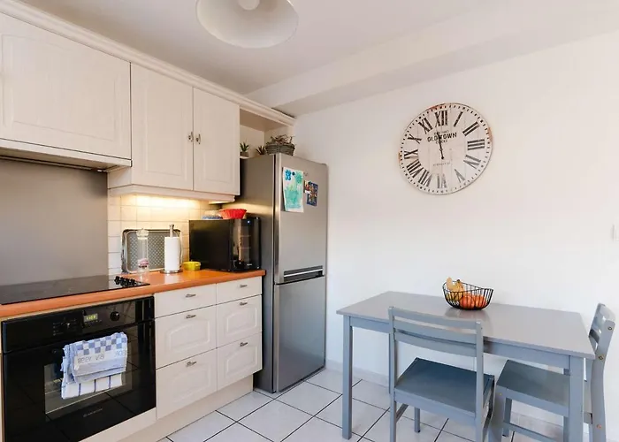 Pavillon Climatise 6 Pers Proche Avec Terrasses, Wifi, Parking Prive, Et Confort A Narbonne-plage - Fr-1-409-209 Βίλα