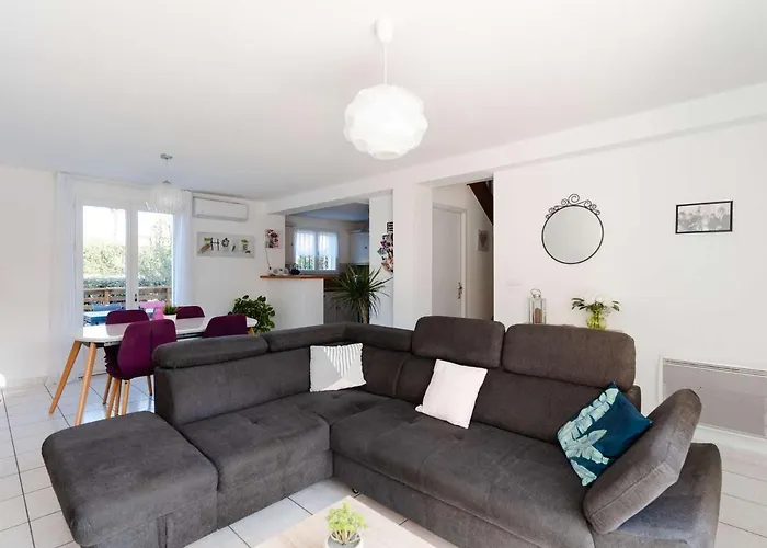 Pavillon Climatise 6 Pers Proche Avec Terrasses, Wifi, Parking Prive, Et Confort A Narbonne-plage - Fr-1-409-209 Βίλα *