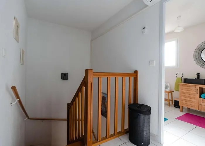Pavillon Climatise 6 Pers Proche Avec Terrasses, Wifi, Parking Prive, Et Confort A Narbonne-plage - Fr-1-409-209 *