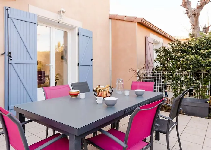 Pavillon Climatise 6 Pers Proche Avec Terrasses, Wifi, Parking Prive, Et Confort A Narbonne-plage - Fr-1-409-209 *