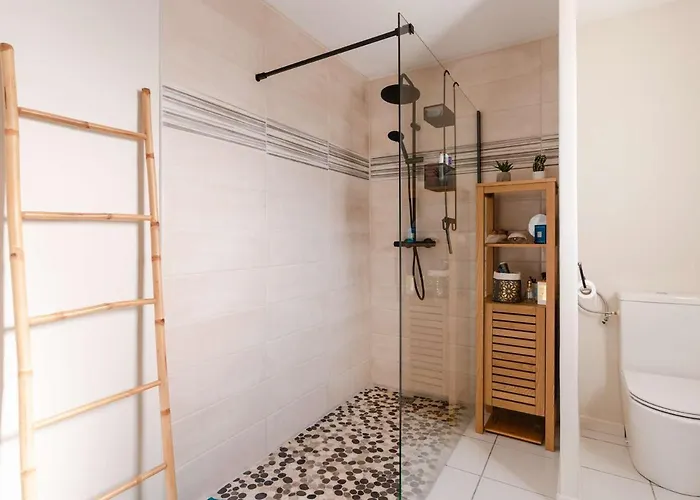 Pavillon Climatise 6 Pers Proche Avec Terrasses, Wifi, Parking Prive, Et Confort A Narbonne-plage - Fr-1-409-209