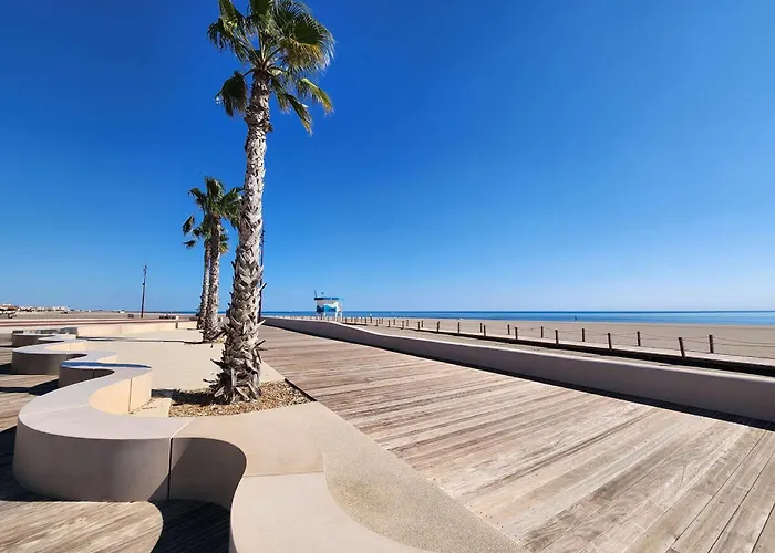 Pavillon Climatise 6 Pers Proche Avec Terrasses, Wifi, Parking Prive, Et Confort A Narbonne-plage - Fr-1-409-209 Ναρμπόν